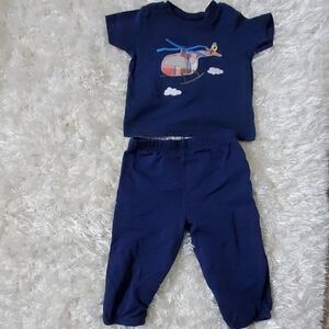 Carters shirt 9 months & pants 9 months